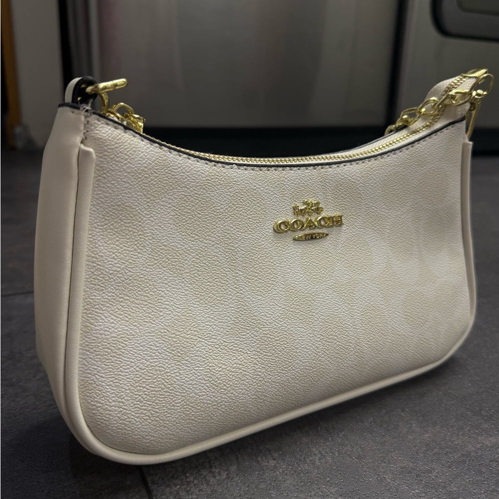 Coach White Leather Teri Shoulder Bag